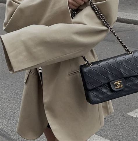 Luxury Through the Ages: A Vintage Chanel Bag Guide.